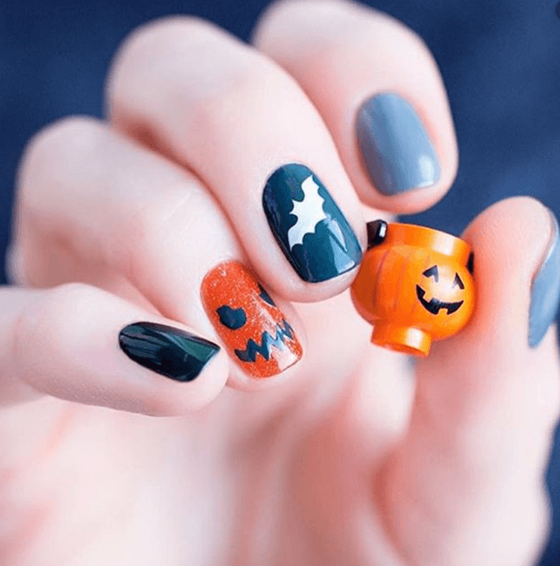 http://Halloween%20Nails%20in%20Doncaster